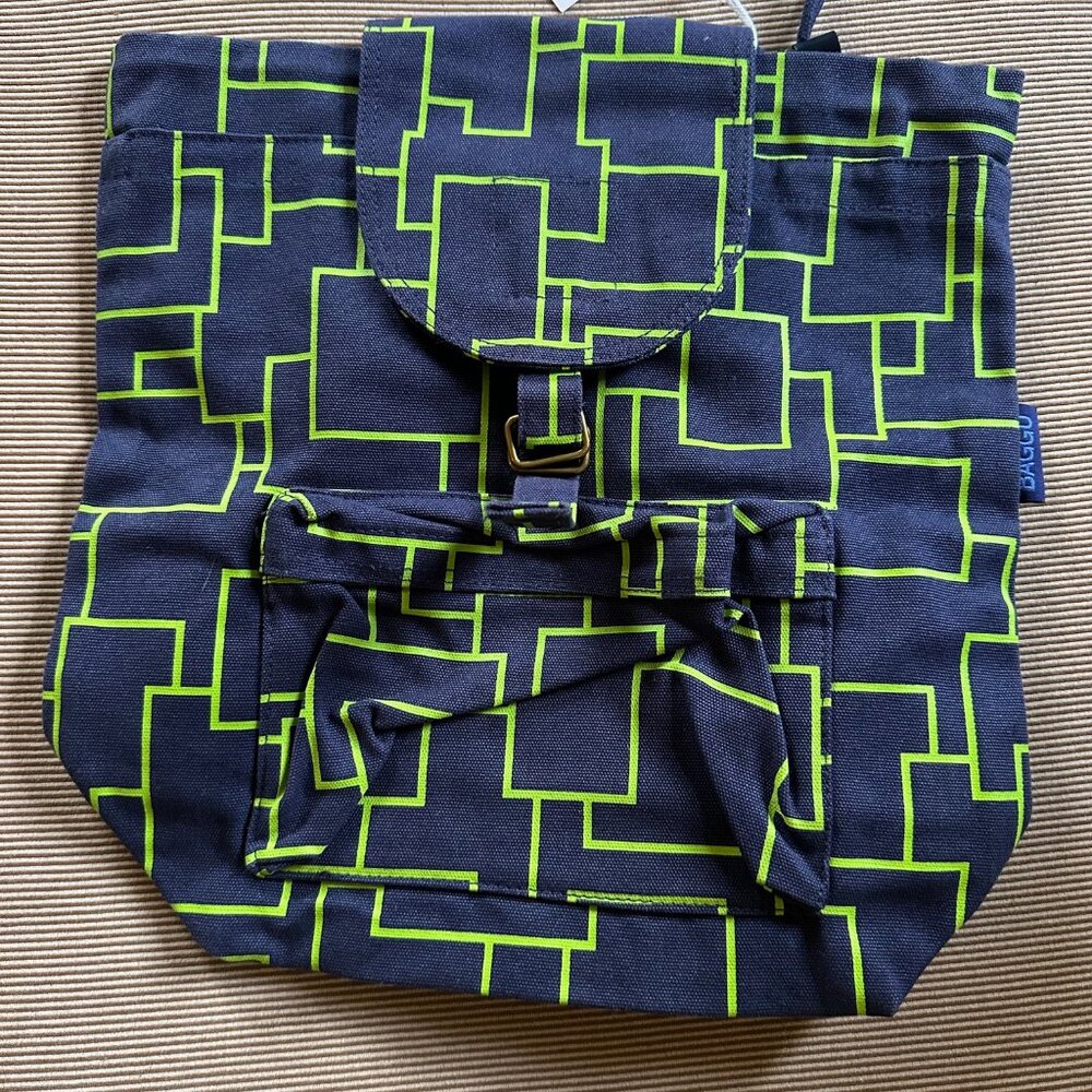 New, Unused BAGGU Navy and Lime Green Canvas Backpack - 15” x 15”
